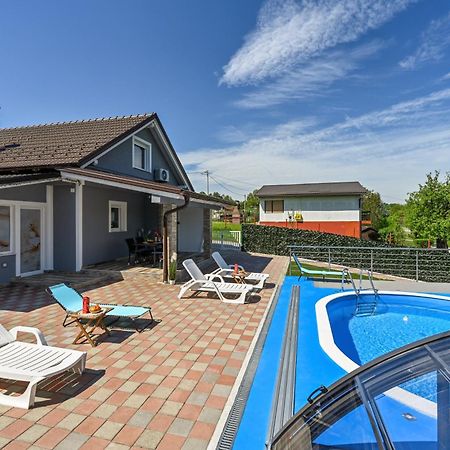 Cvetkova Hiza Sa Jacuzzijem Villa Tuheljske Toplice Buitenkant foto